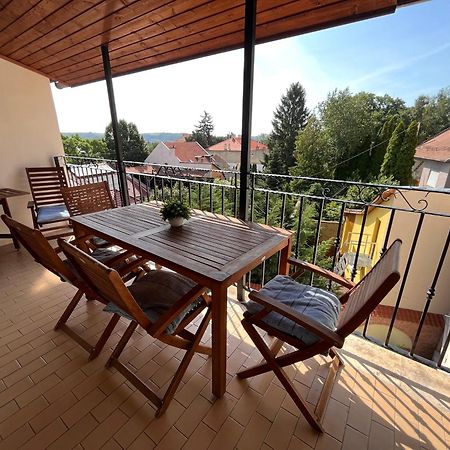 Pacsirta Apartman Grand Eger Eksteriør bilde