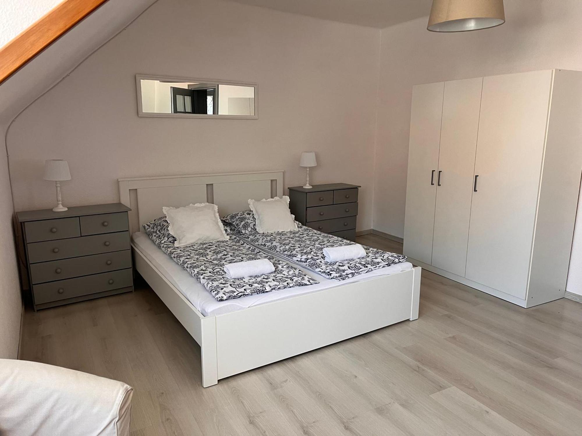 Pacsirta Apartman Grand Eger Eksteriør bilde
